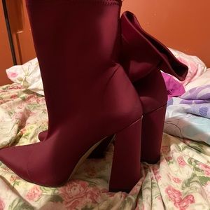 ~burgundy~sock heel/boot~ankle high